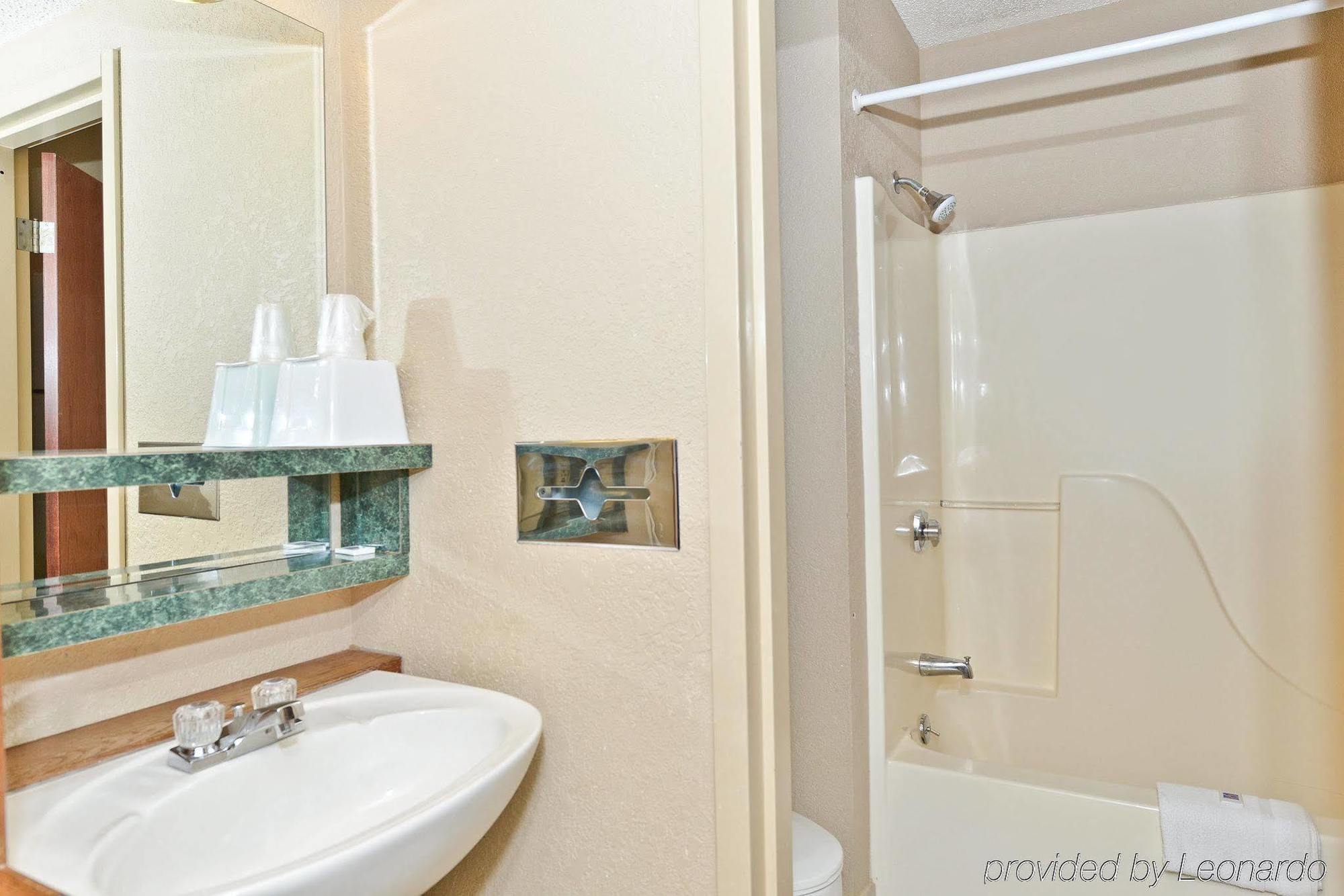 Americas Best Value Inn - Springfield / I-65 Battlefield ห้อง รูปภาพ